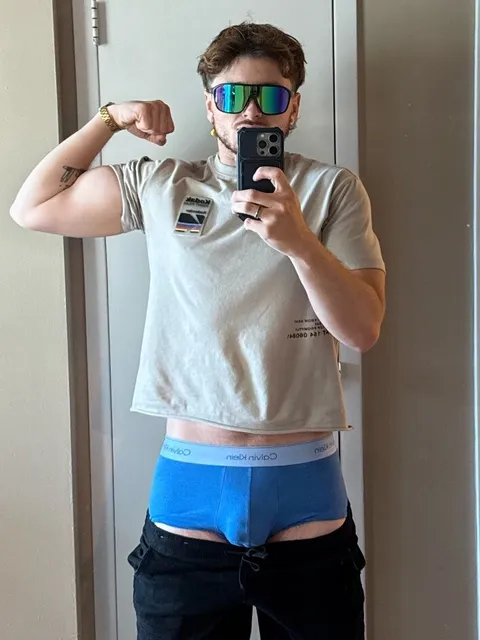 @adamgrayx