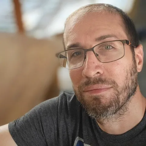 @adamrealer