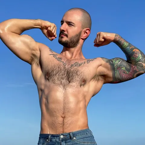 @adamsanerof