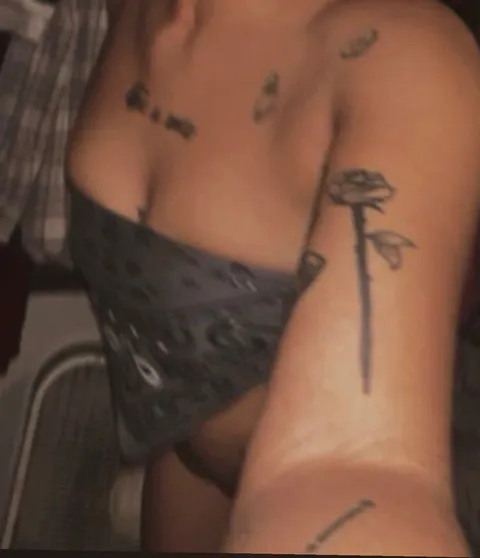 @addictedangell333