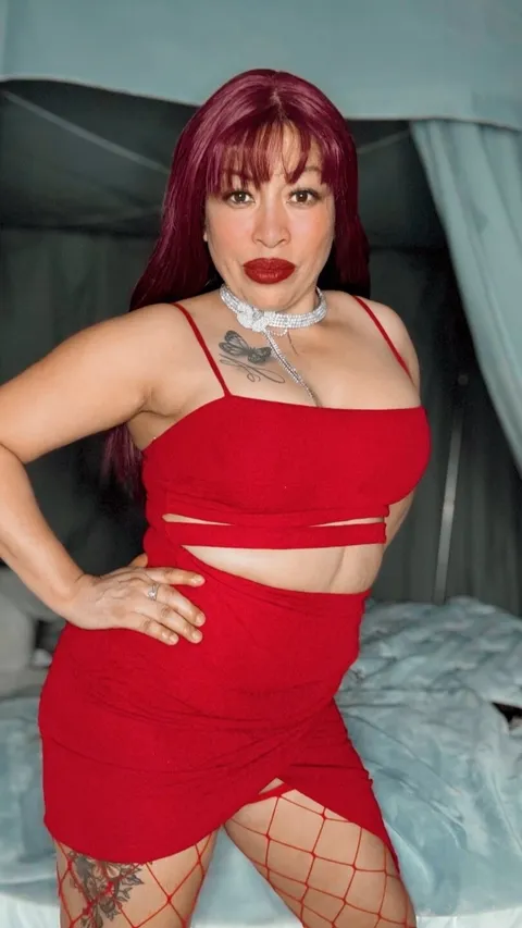 @adela800