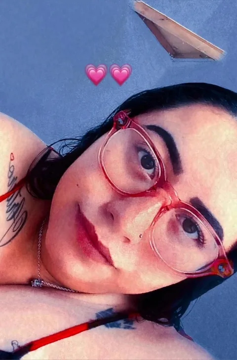 @adelamoreno
