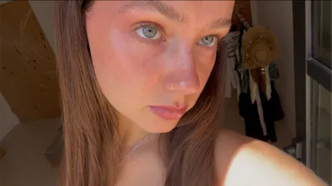 @adelexo