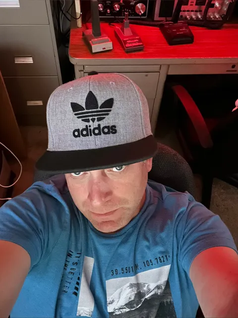 @adidas1076