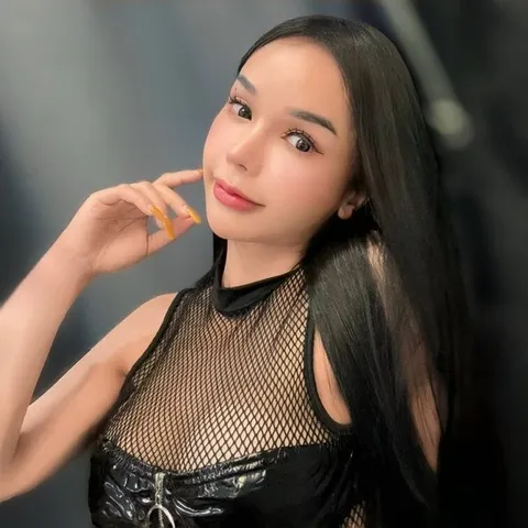 @adoresosweet