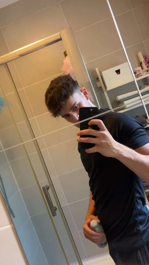@adr_twink
