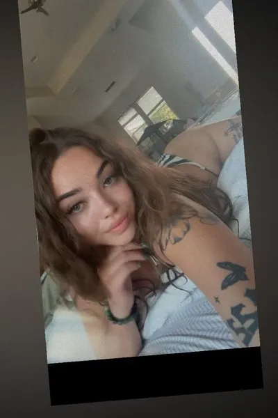 @adriaaannnna