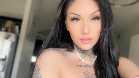 @adriannaxbaby
