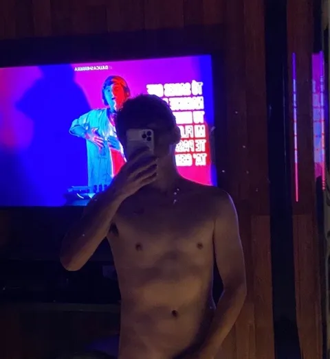 @adrianoriverosx