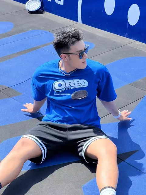 @adrianpandas128