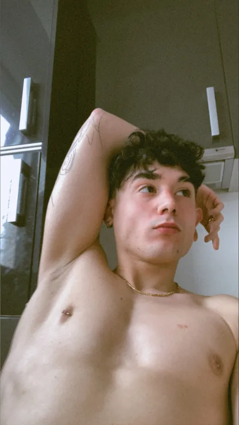 @adrydeluxe