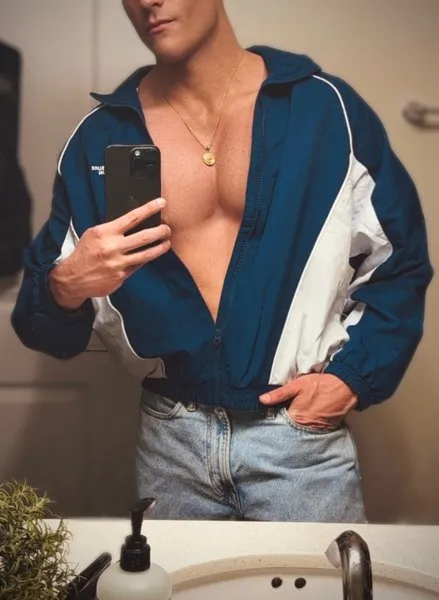 @adventurousbro