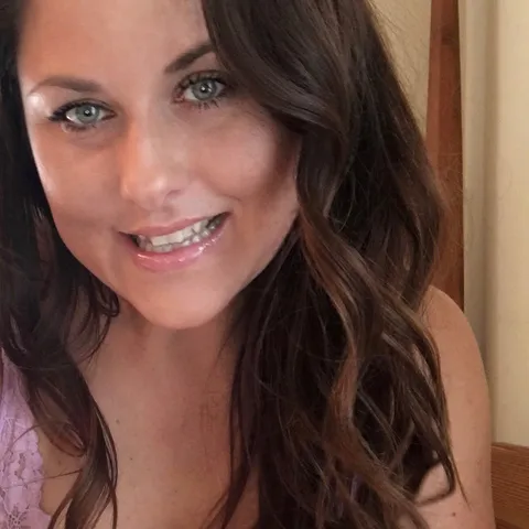 @adwife01