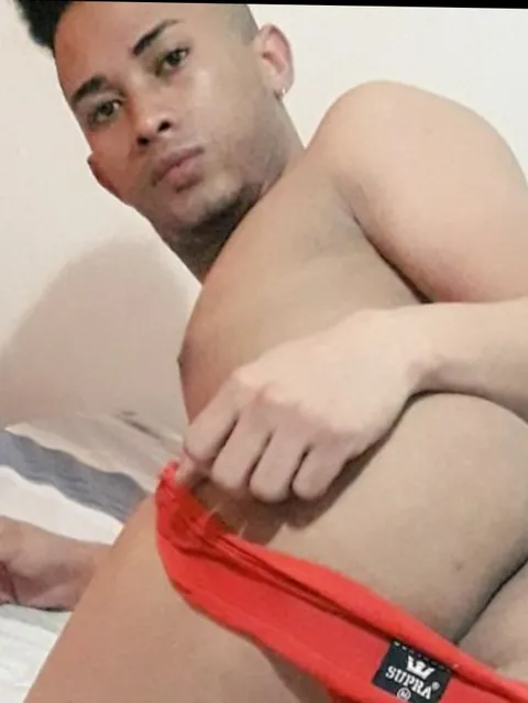 @alexgaytwins