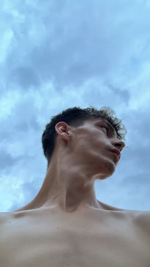 @alexho24