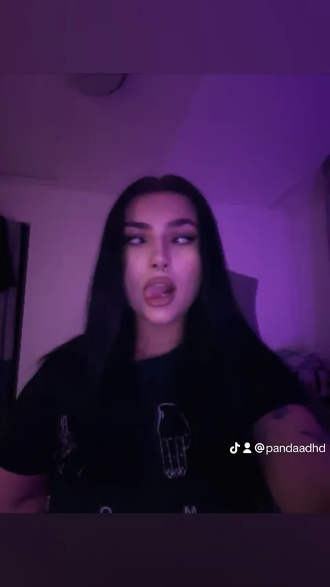 @aliceehott