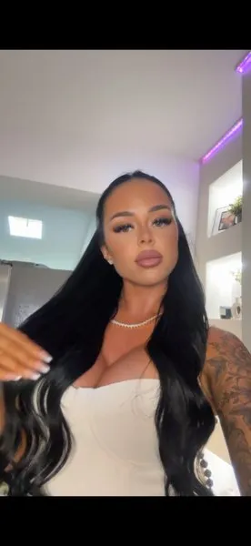 @alishajadeeccles