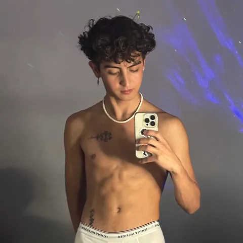 @almostnikko