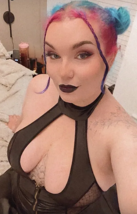 @ameliaraevip