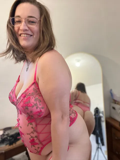 @ameliaraewildflower