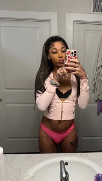 @angelickbae