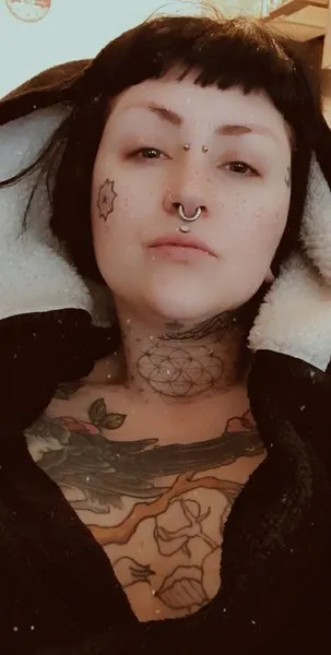 @angiee_gee