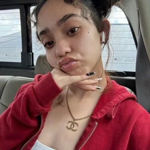 @angiie2112