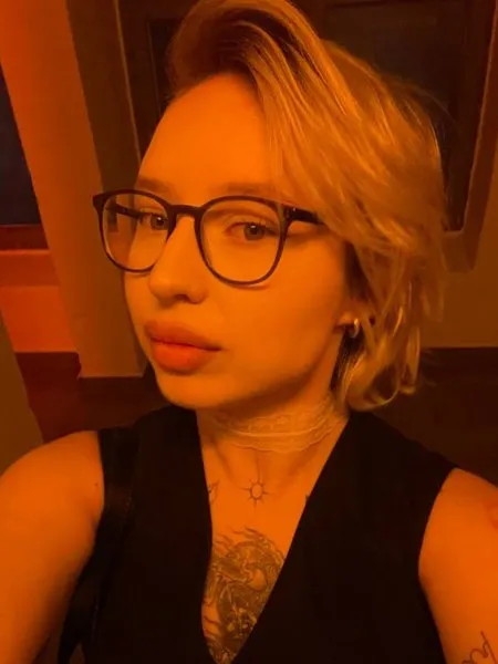 @ann_love666