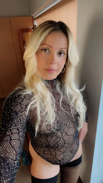 @annajonesmodel