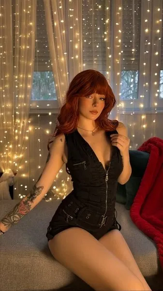 @annalisfoxy