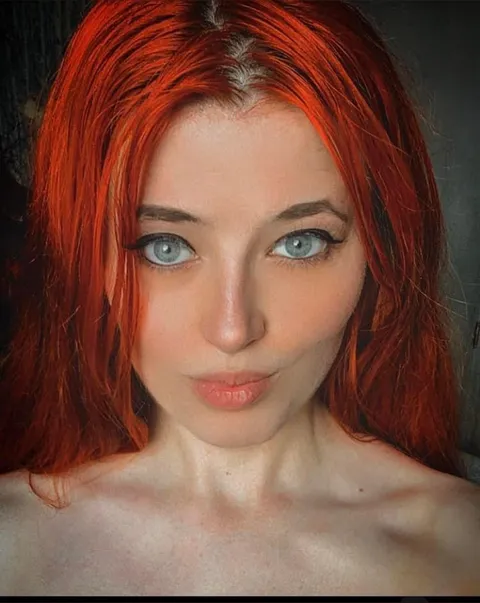 @anne_louiseeefree