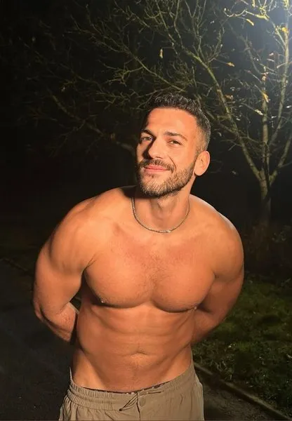 @antoniovelezxxx