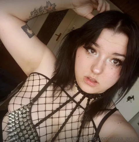 @anya_ange