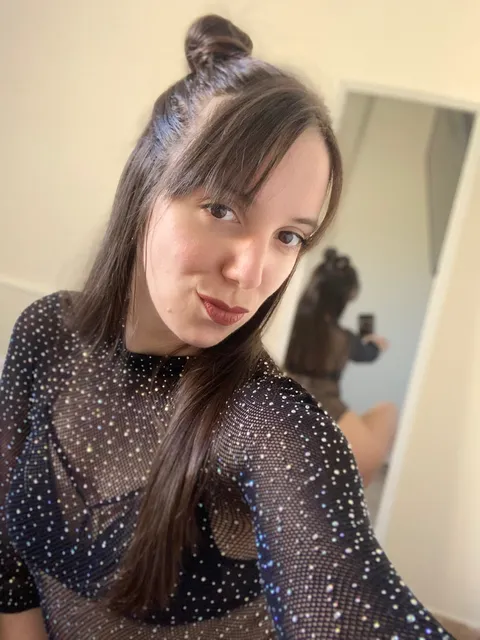 @aphroditebloom