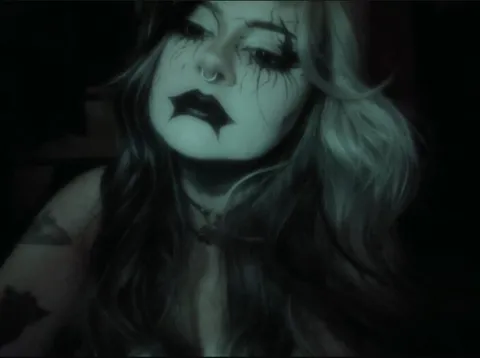 @aphythecrybaby