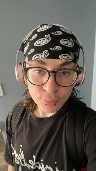@argwhiteboy