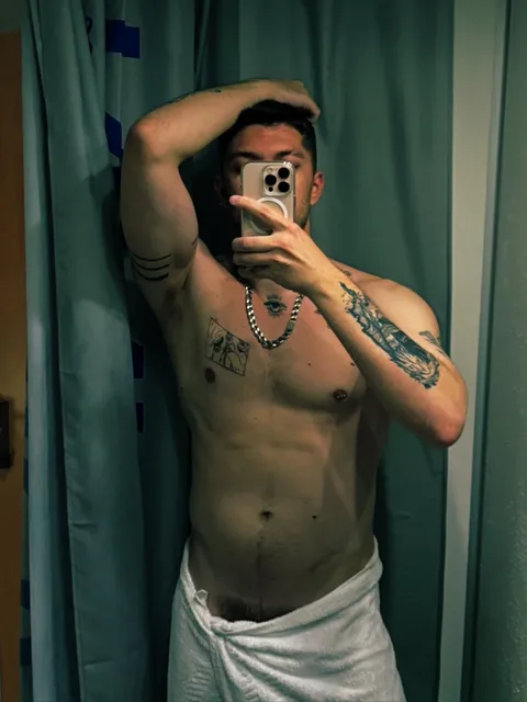 @artisticjohn