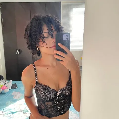 @aryanaminnie