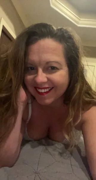 @ashleyg_loc