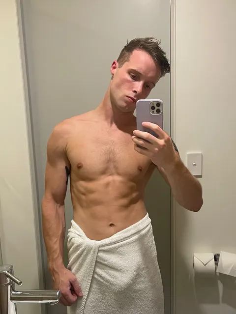 @aussieacrobat