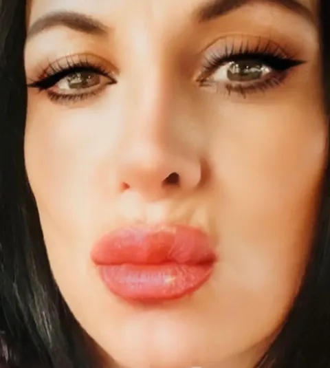 @avaalex