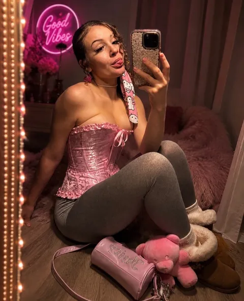 @avyskye
