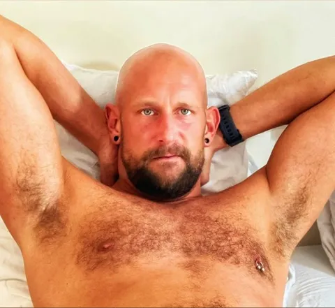 @barebackpaul86