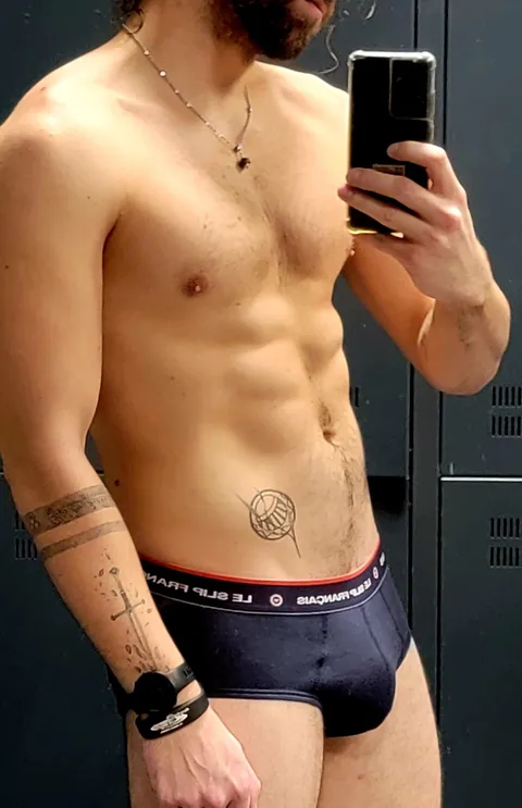 @benoumi