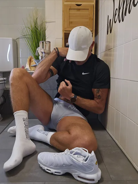 @bensecret89