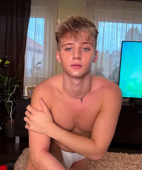 @blondeking21