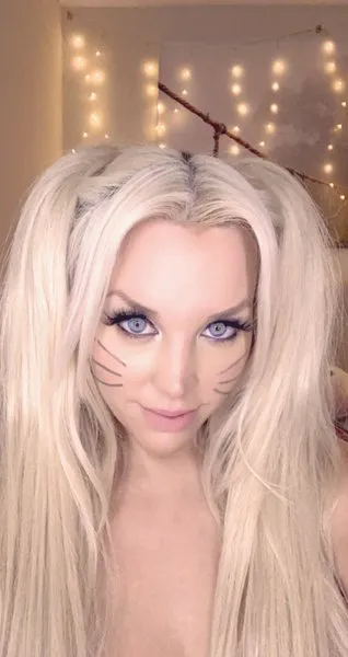 @blondiefesser