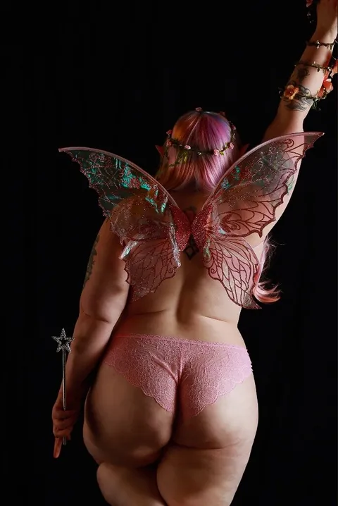 @bottomlessbee
