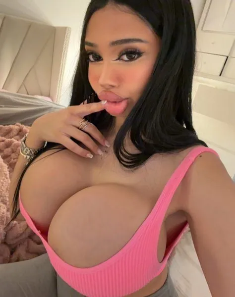 @brattyxxdoll