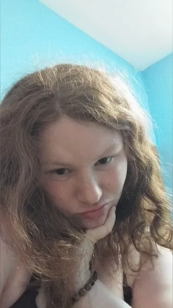 @bratzwolfz35